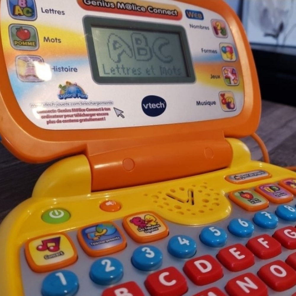 First computer - Genius Malice connect (** French)